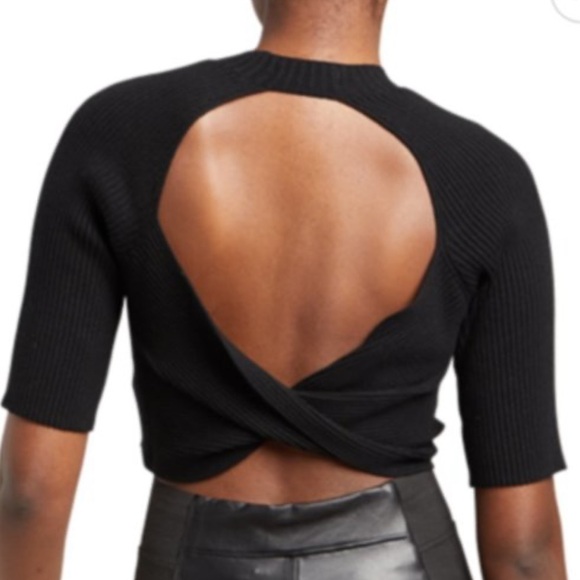 NAADAM Tops - NWT NAADAM Twist back short sleeve top with open back